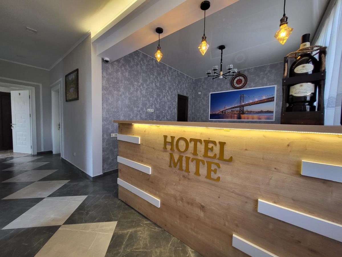 Mite Hotel Chakvi Luaran gambar